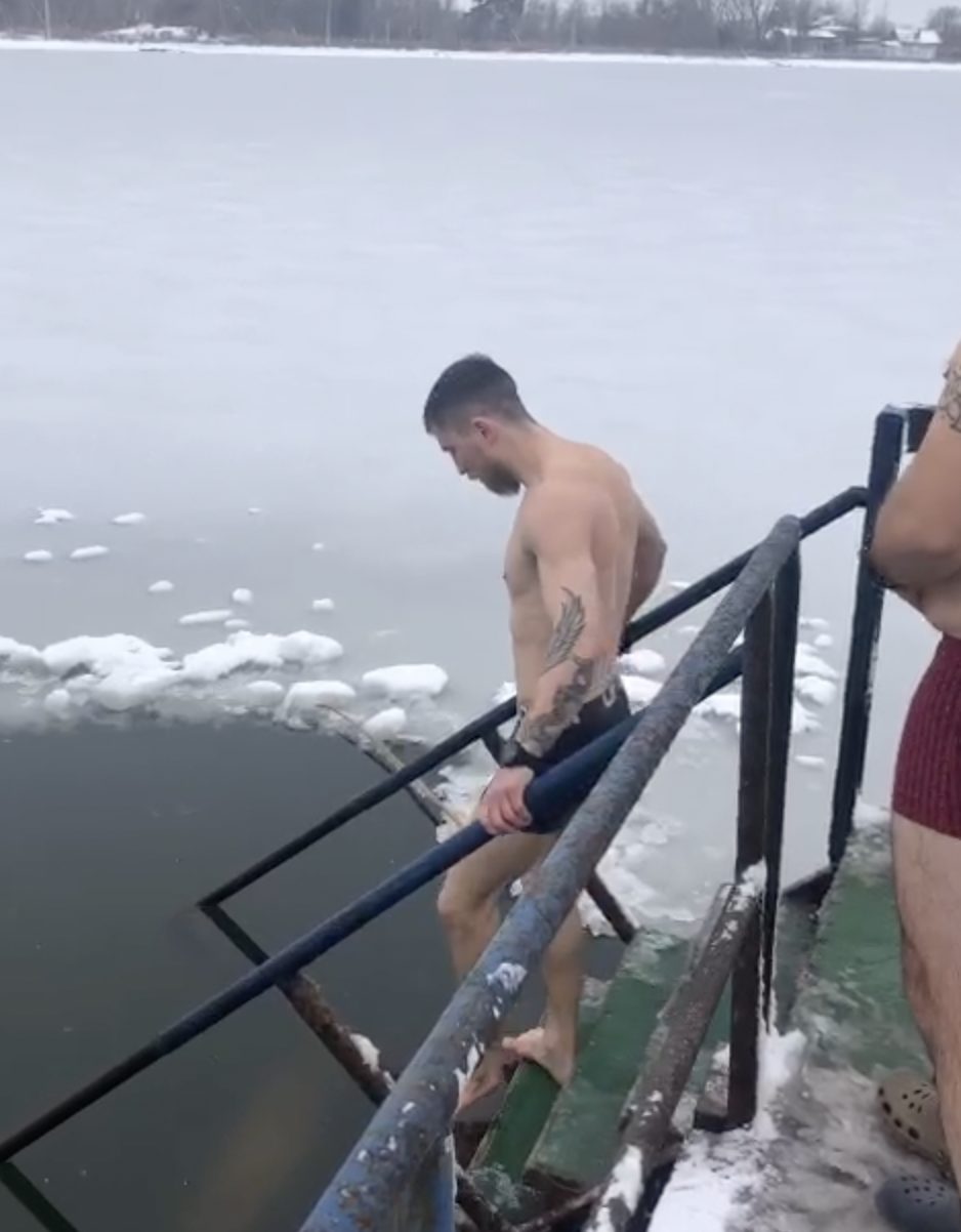 Крижана купіль. Загартований характер